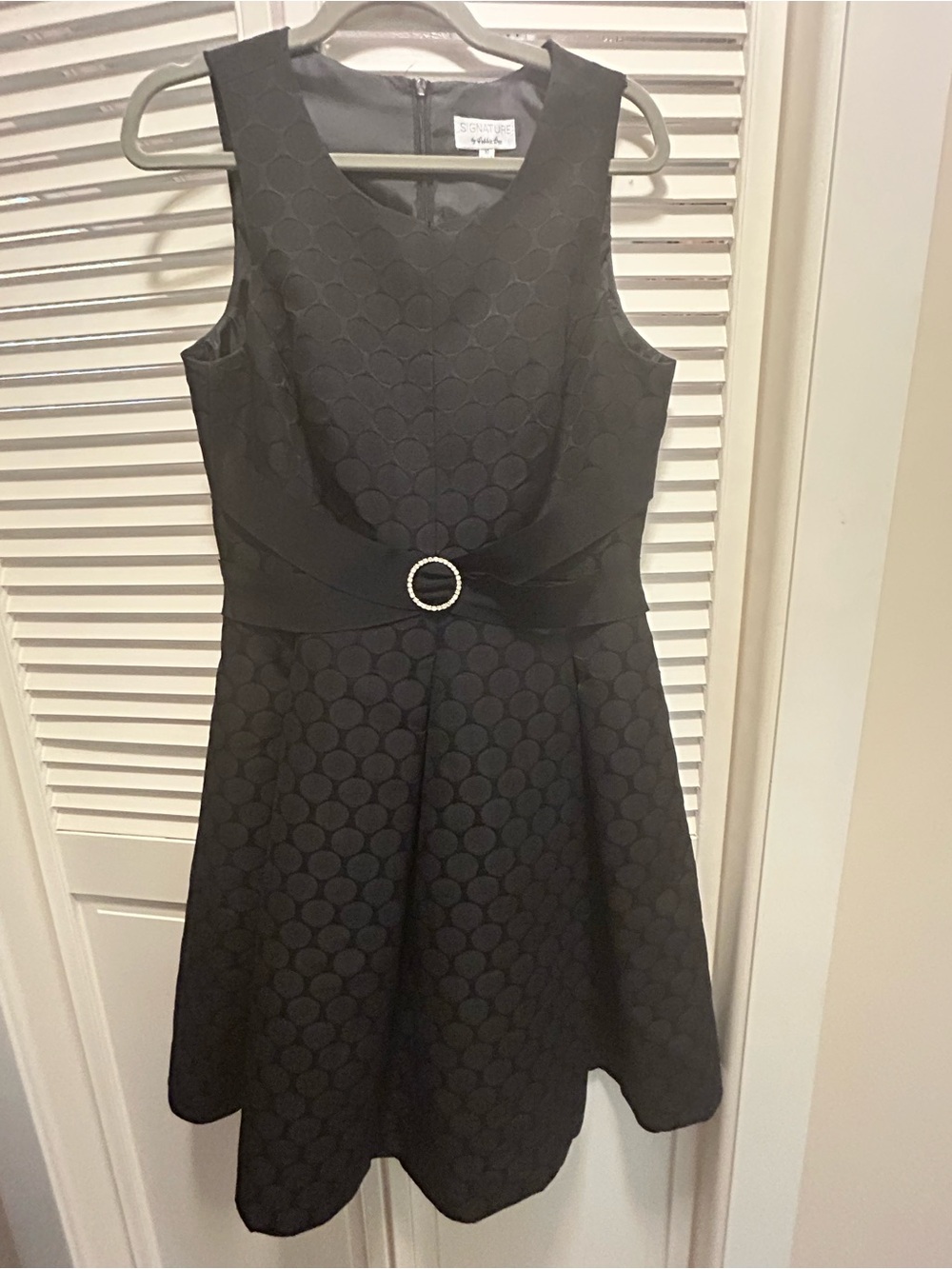 Signature by Robbie Bee Black Sleeveless Fit-and-Flare Dress with Waist Buckle